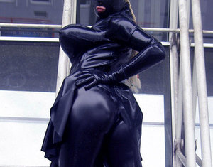 18 year old girl receives open mouth facial after being deflowered